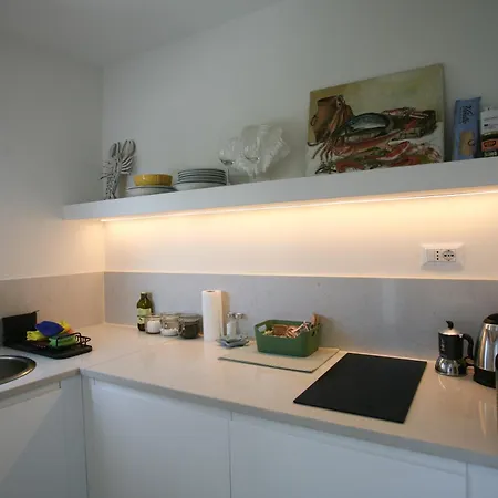 Il Carrubo بروسيدا