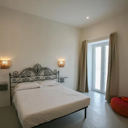 Il Carrubo * Procida